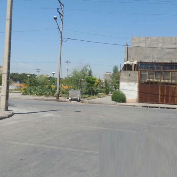 کارگاه صنعتی ۷۵ متری واقع در مهراباد